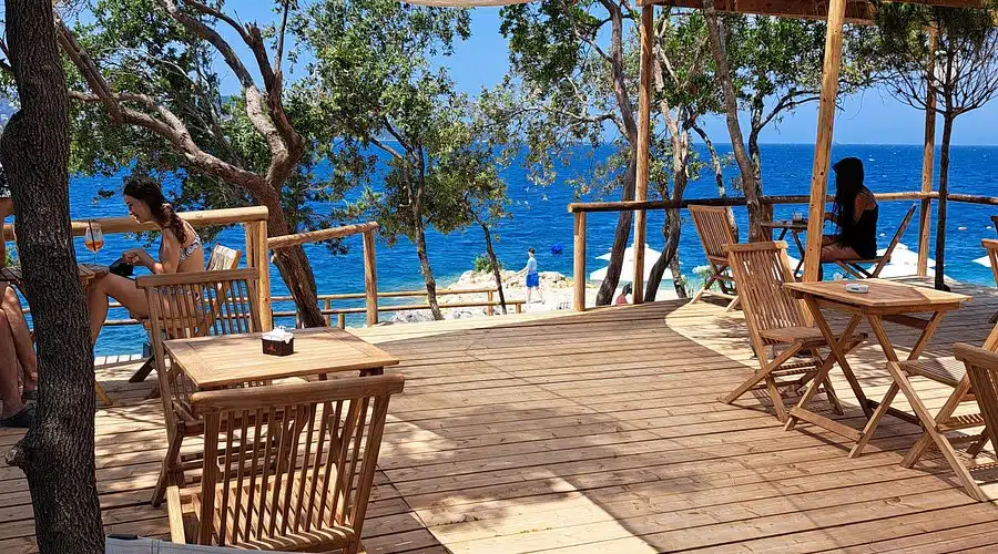 30. חוף אראמס (Arames Beach)