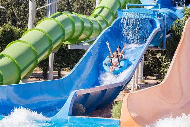 6. פארק המים Fasouri Watermania – חוויה רטובה לכולם